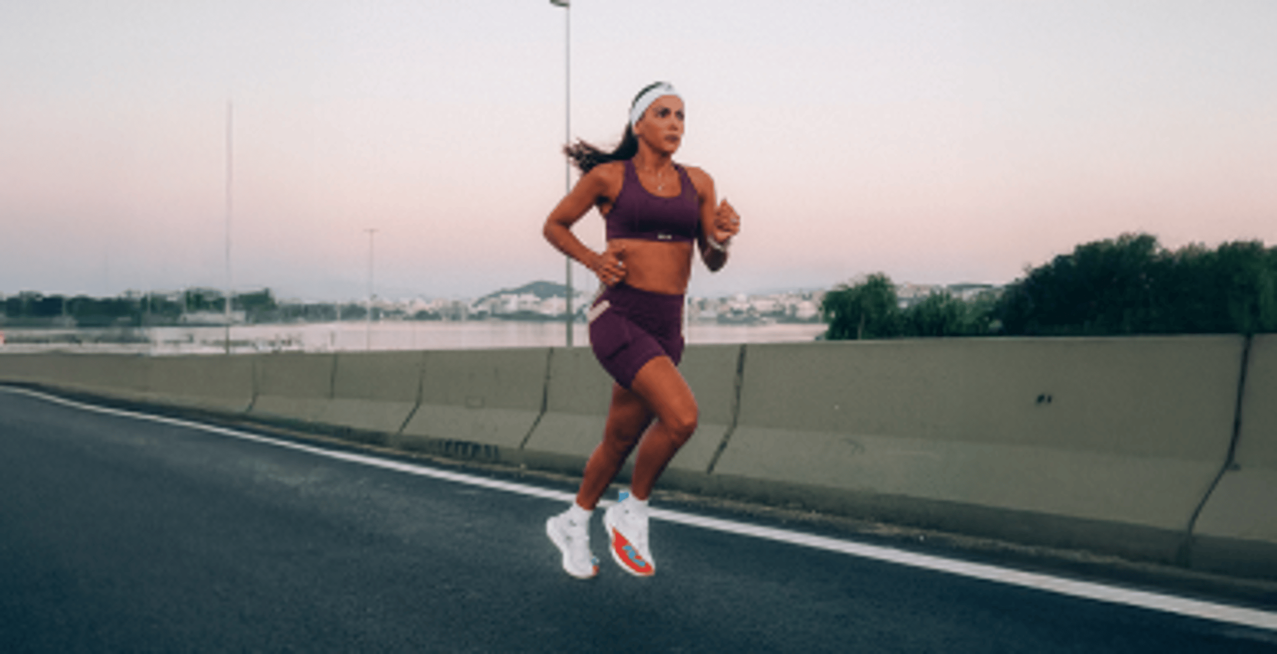 Ana Augusta, triatleta amadora, com produtos Fila